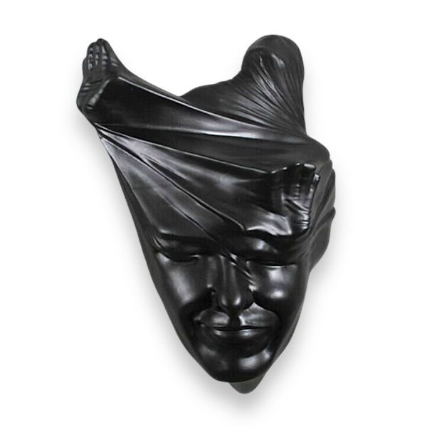 Martha Duvar Heykeli 60 CM